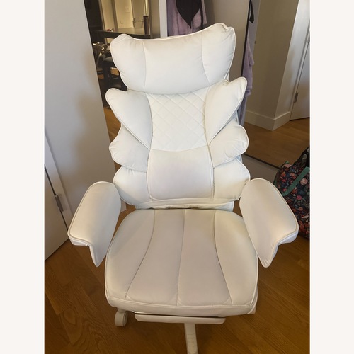 Used Large White Leather Chair for sale on AptDeco
