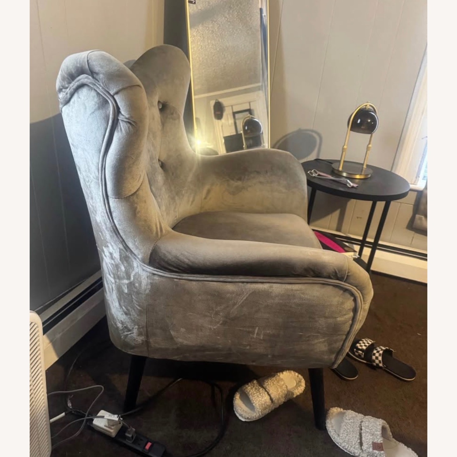 Roomfitters Accent Chair - image-2