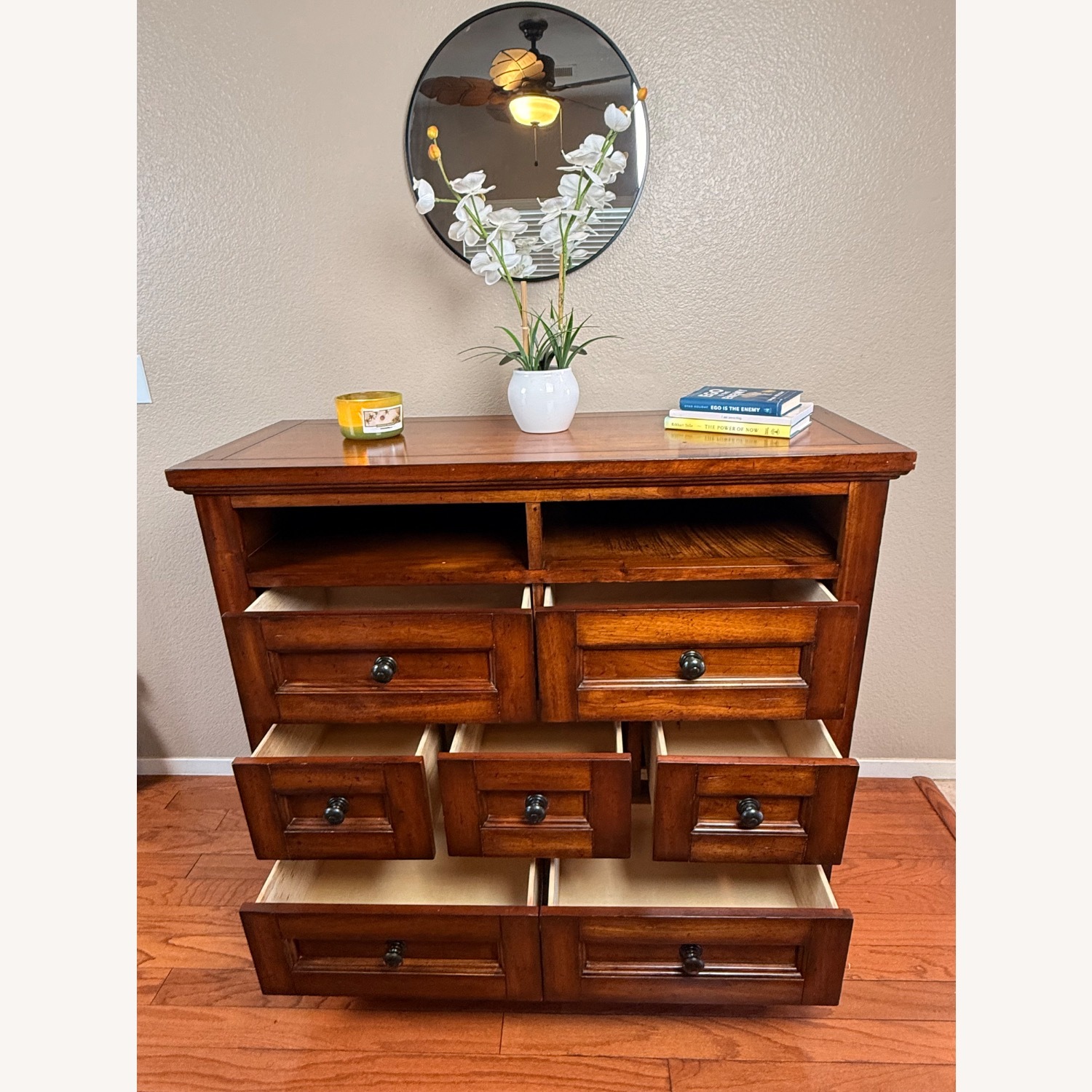 Brown Console - image-3