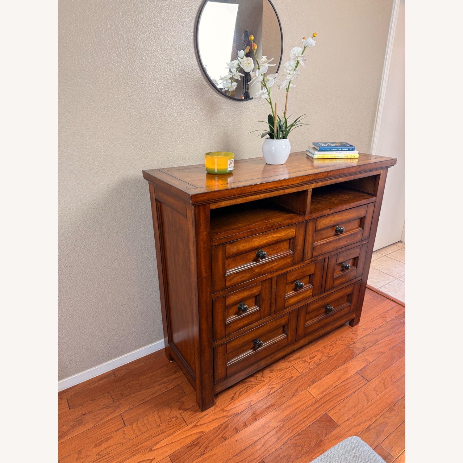 Brown Console - image-8