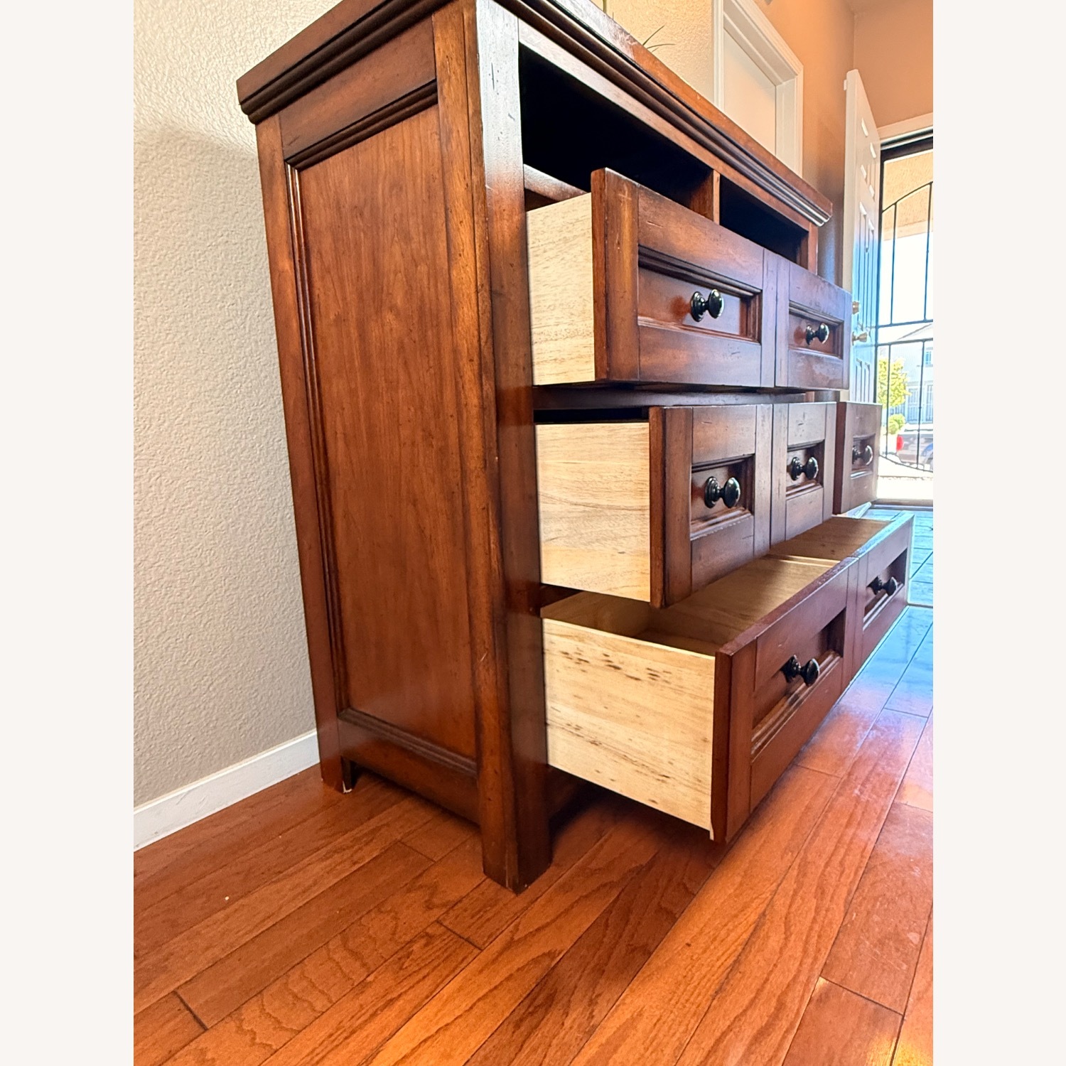 Brown Console - image-6