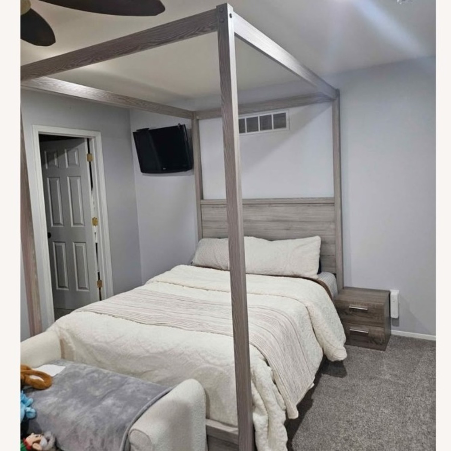 Light Gray Wood Queen Bed - image-3