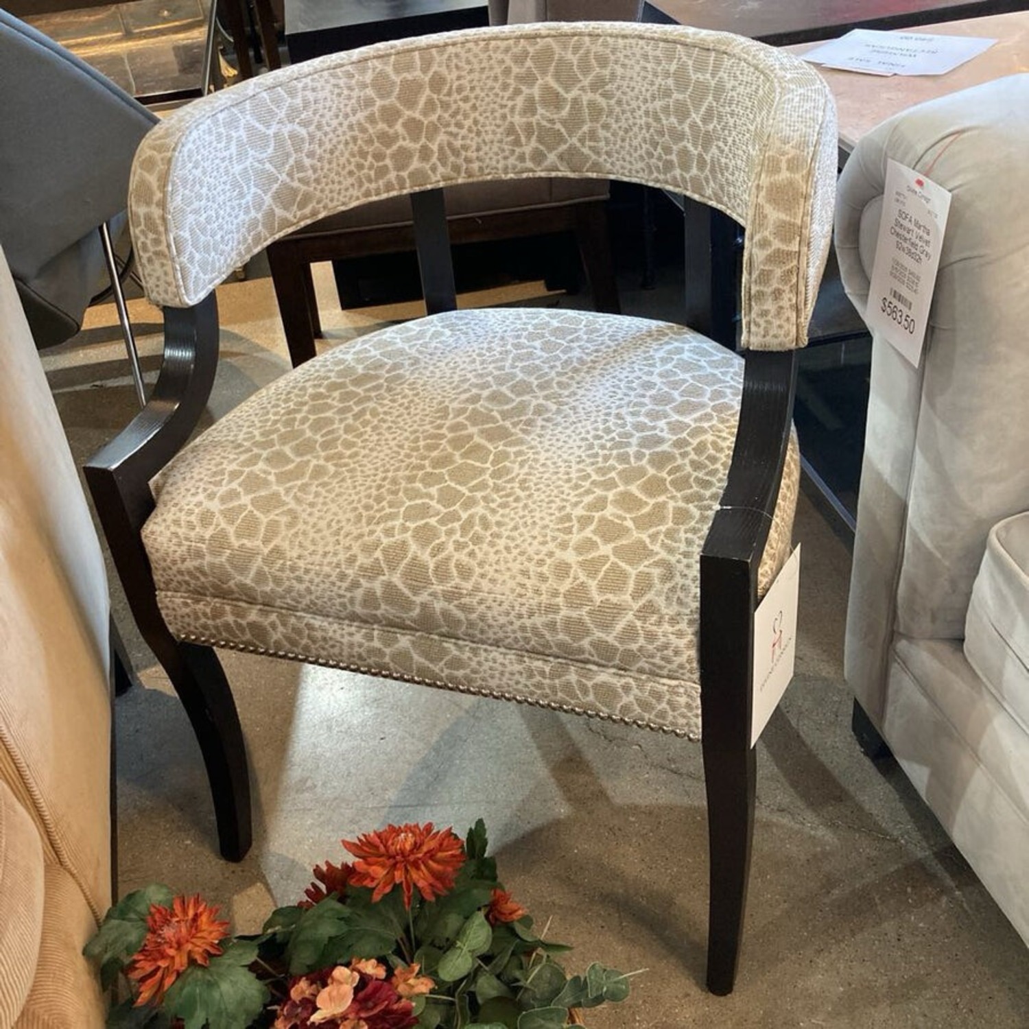 Vanguard Thom Filicia Otisco Curved Back Chair - image-3