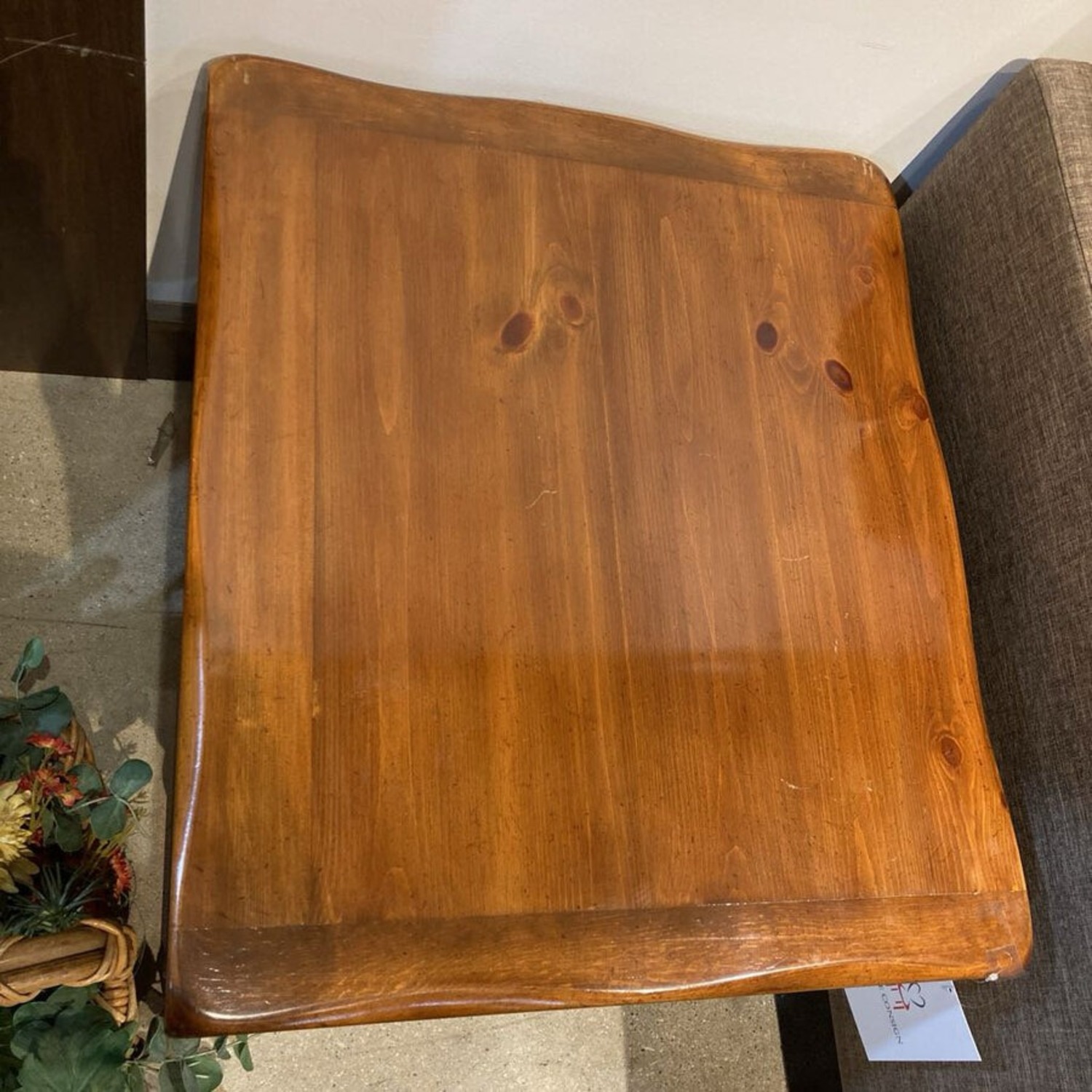 Solid Colonial Style 1-Drawer Nightstand - image-4