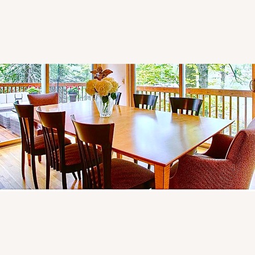 Used Dining Table with 3 Additional Leaves for sale on AptDeco