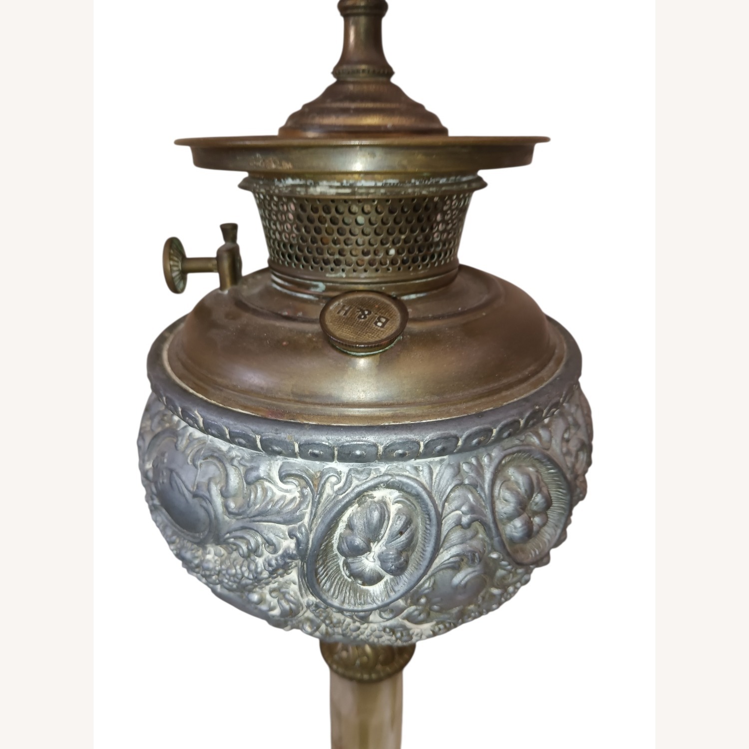 Vintage/Antique Finds Gold Brass Table Lamp - image-9