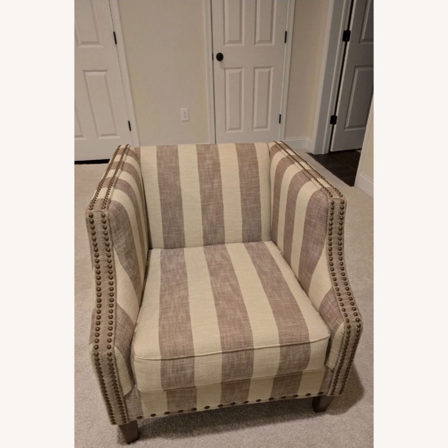 Ashley Furniture Berwyn View Fabric Accent Chair - image-2
