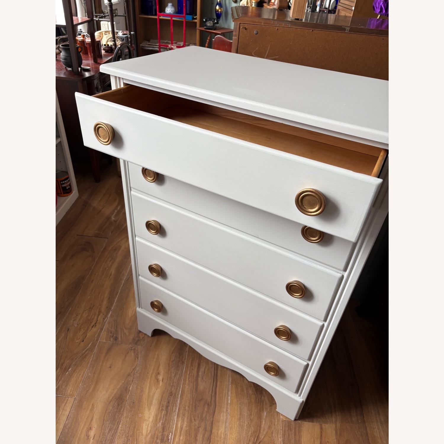 Vermont Furniture White Wood Dresser - image-6