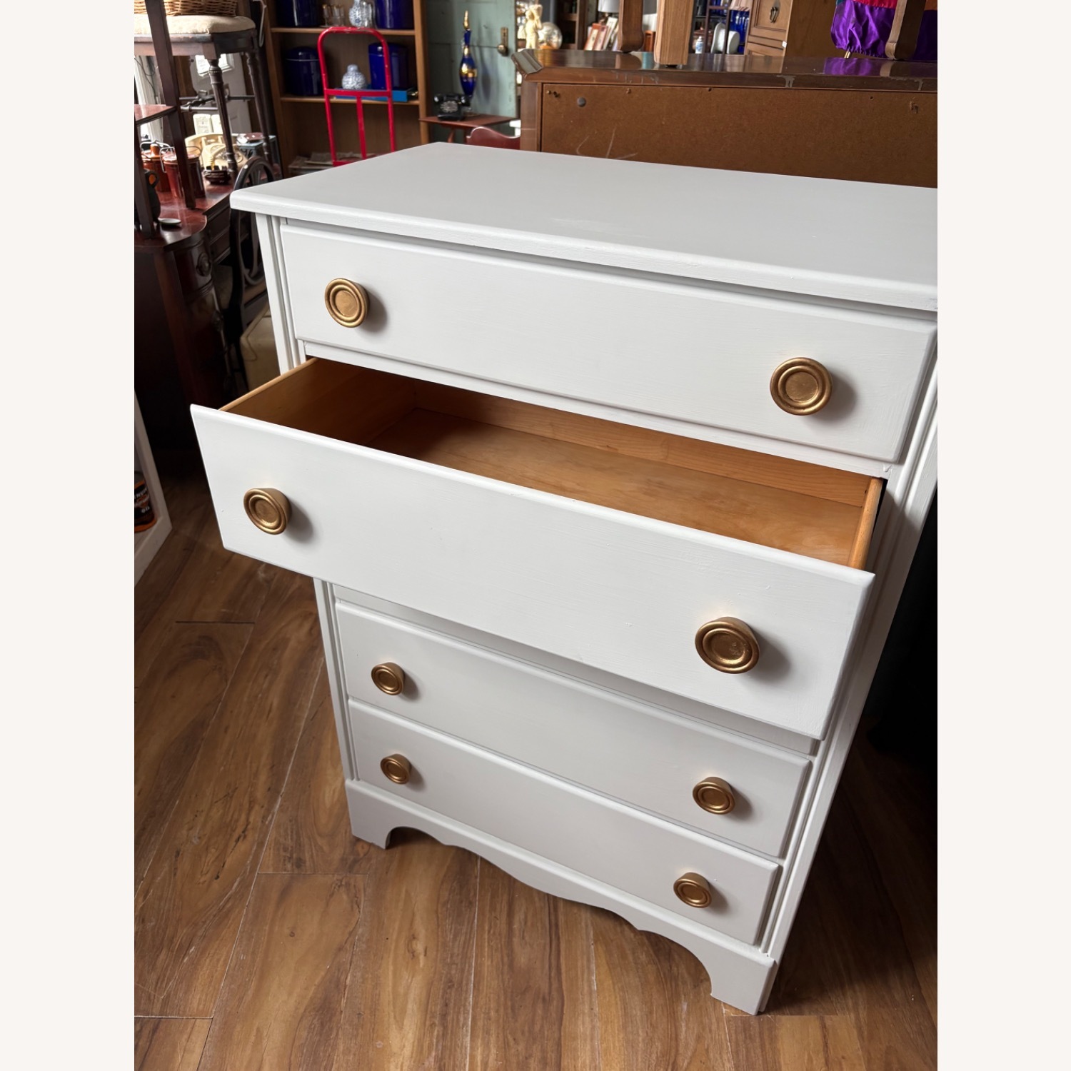Vermont Furniture White Wood Dresser - image-5