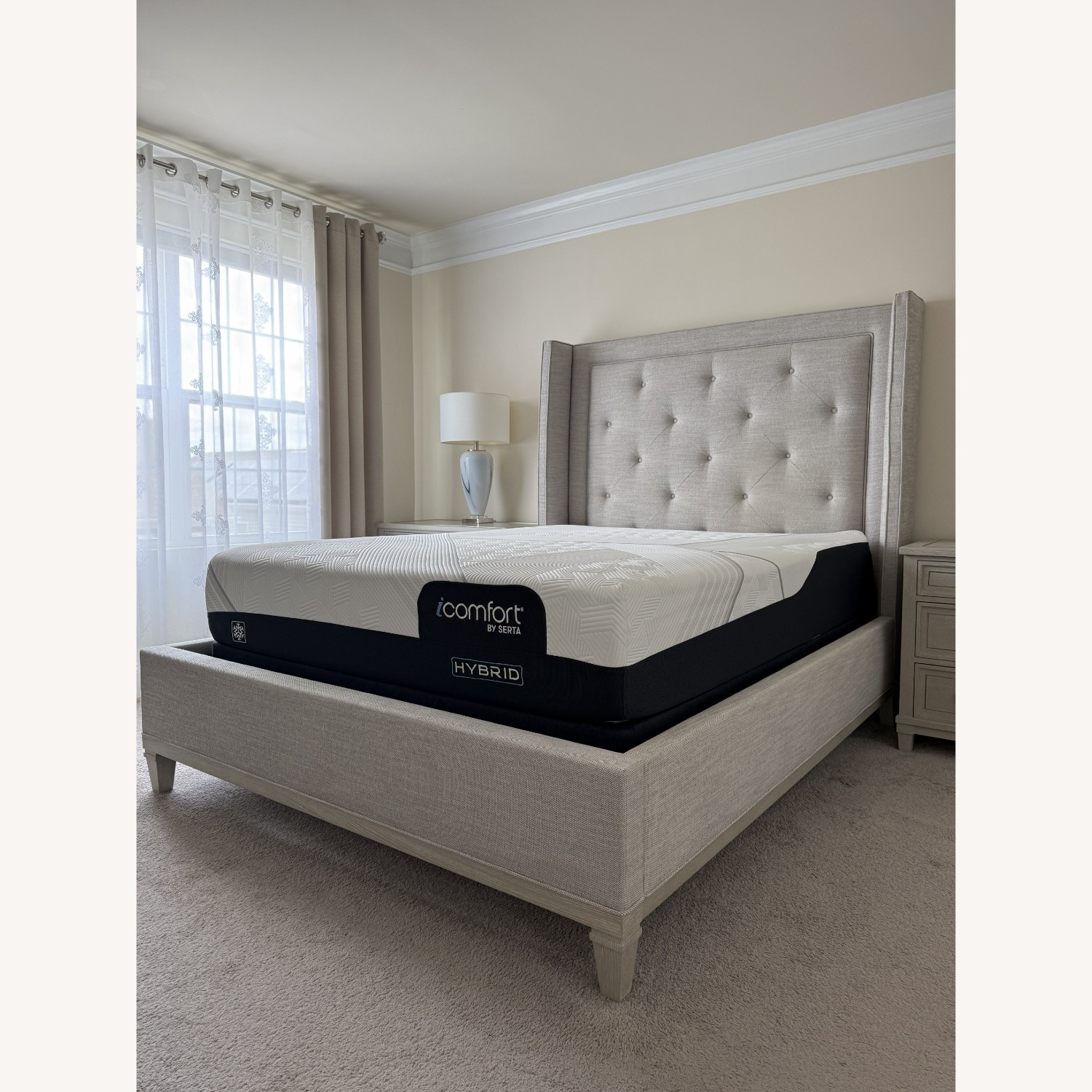 Hyde Park Bed (Queen Frame) - image-3