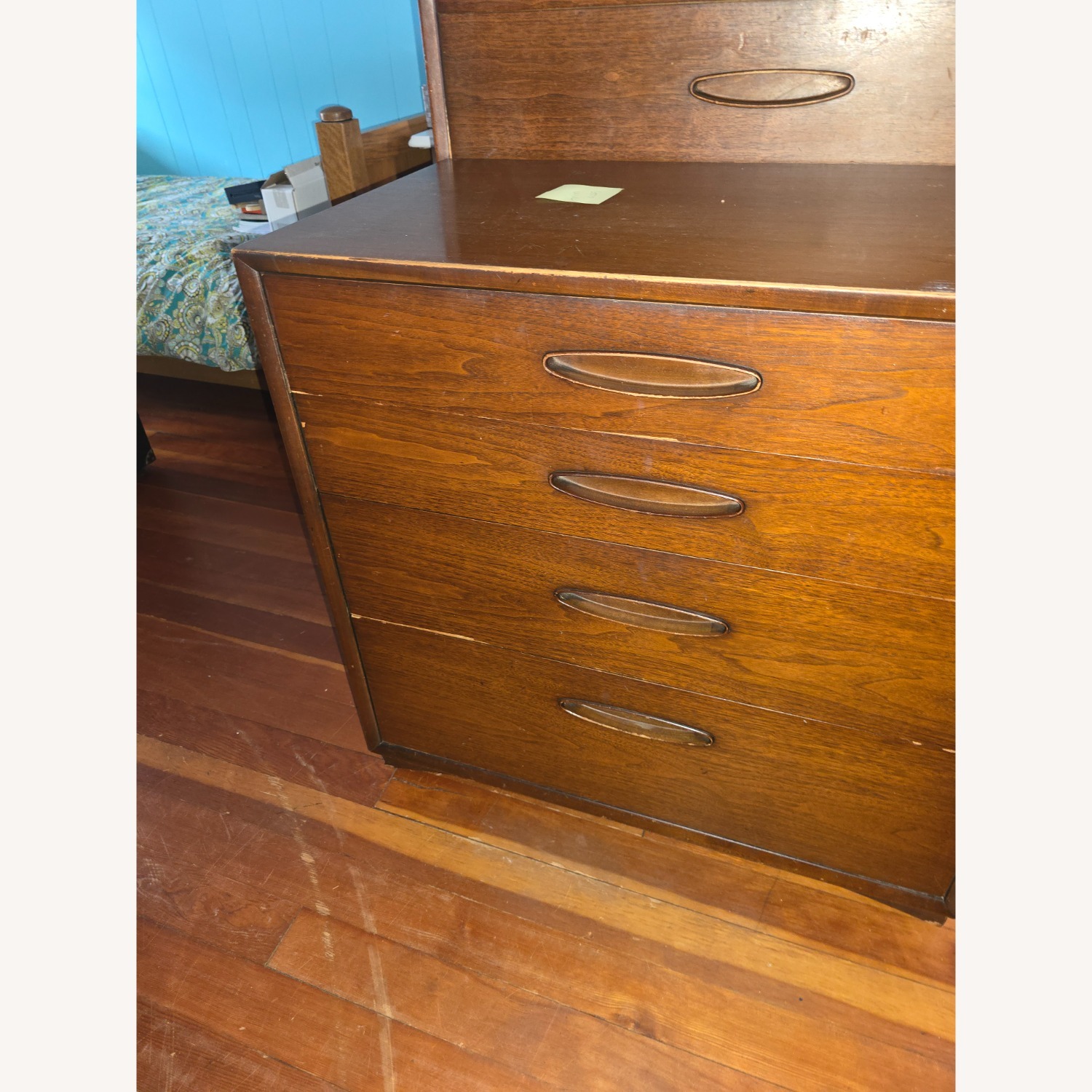 Set of Dressers - image-4