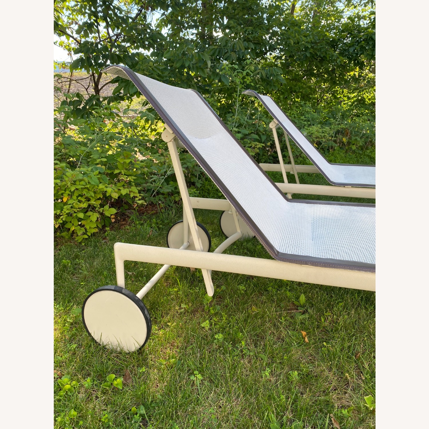 Vintage/Antique White Metal Patio Furniture - image-6