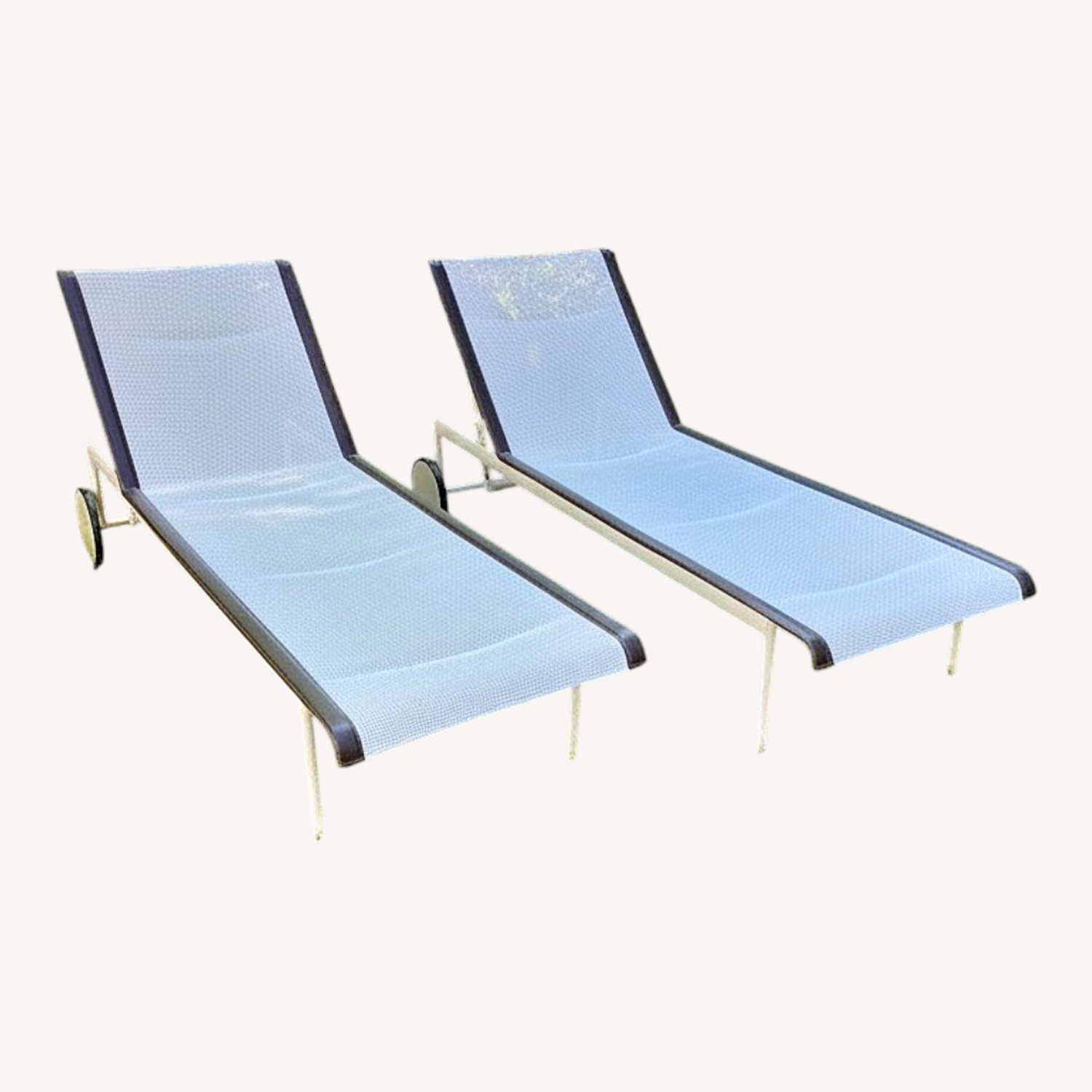 Vintage/Antique White Metal Patio Furniture - image-11