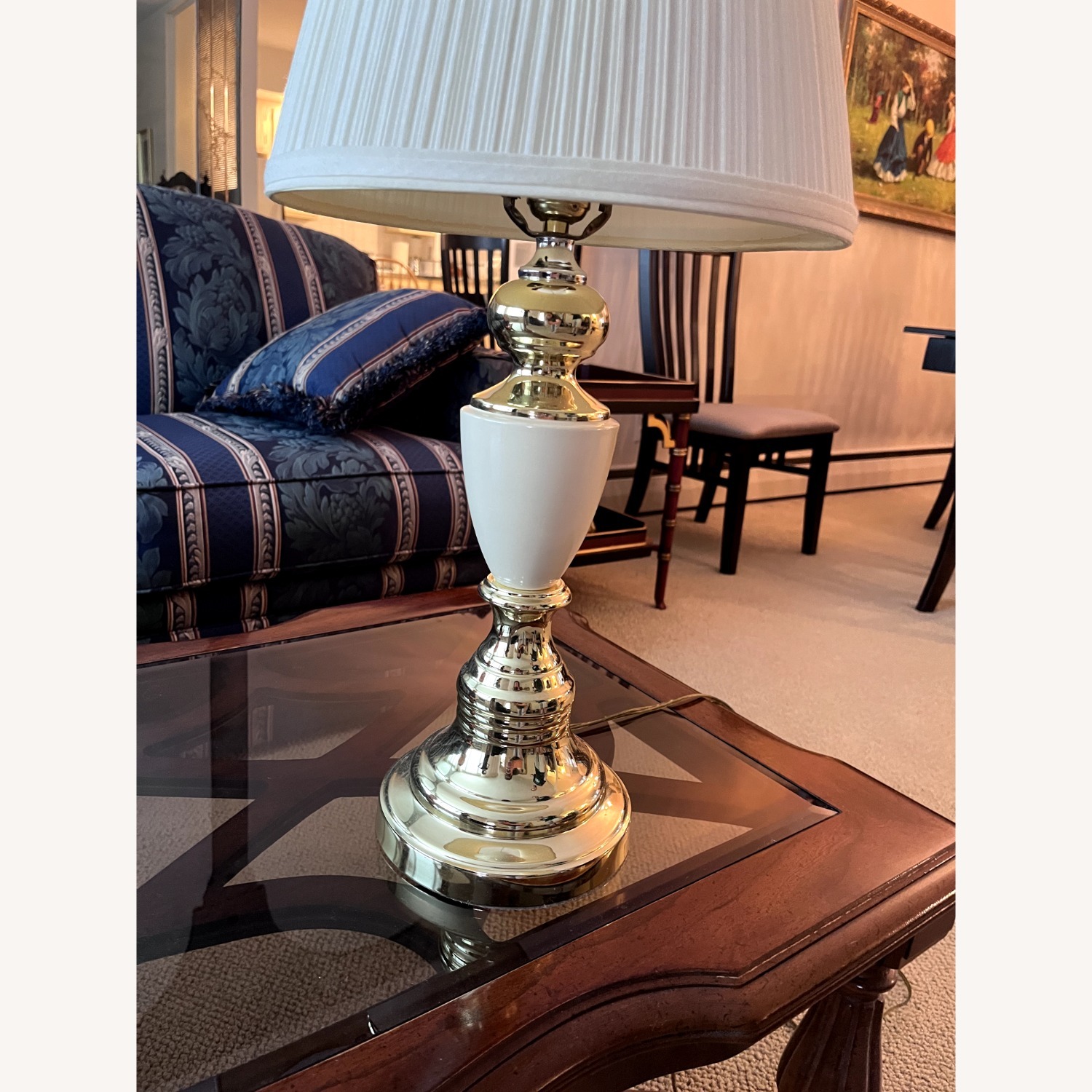 Vintage/Antique Finds White Table Lamp - image-2