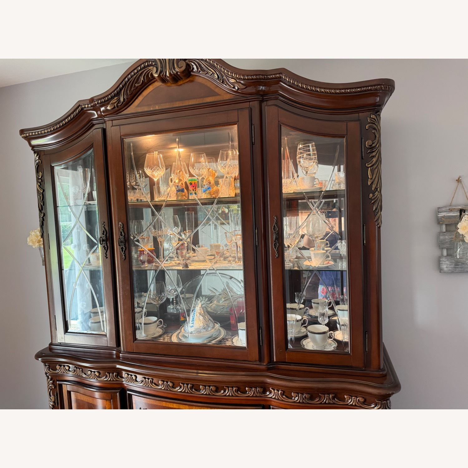 China Cabinet With Lights  - image-2