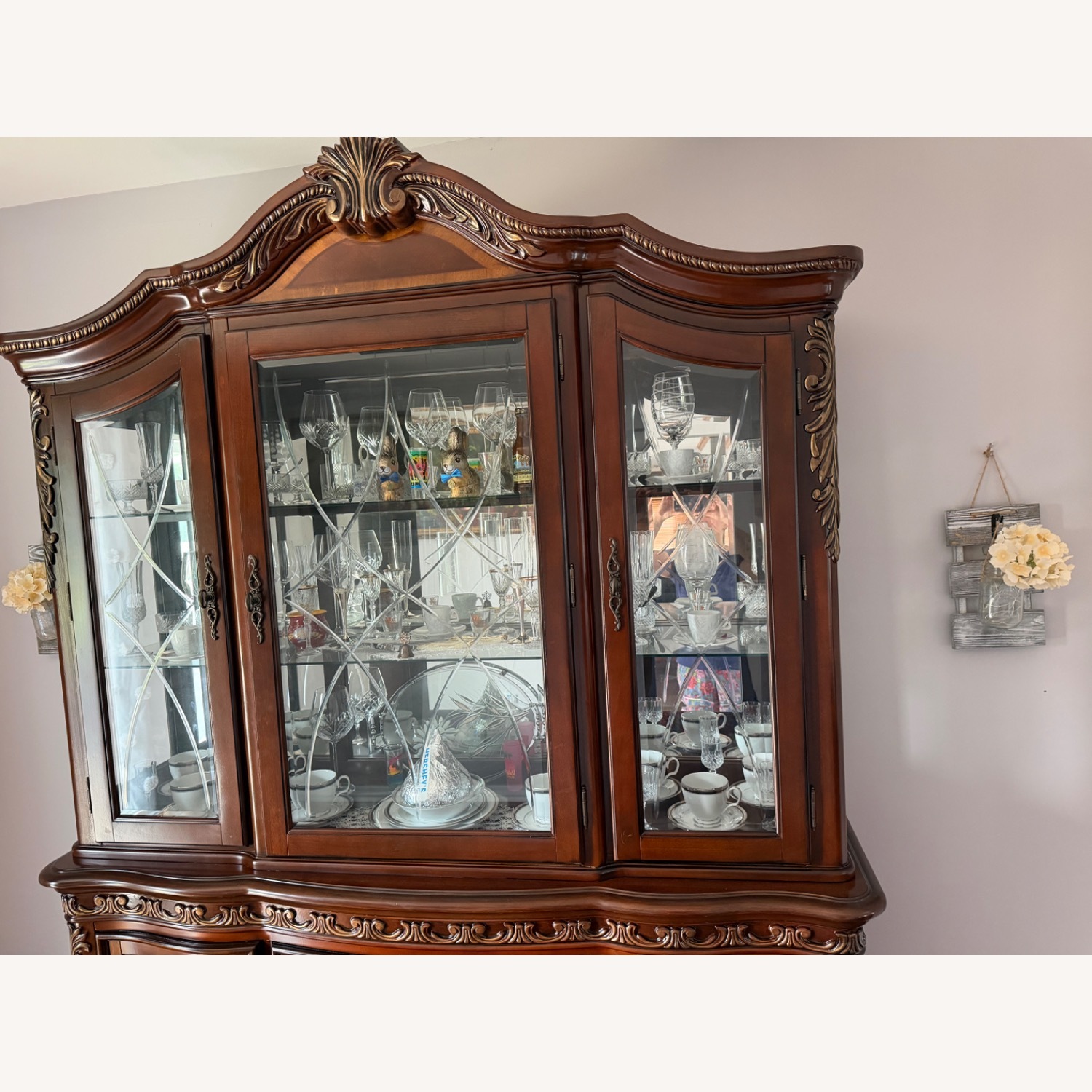 China Cabinet With Lights  - image-4