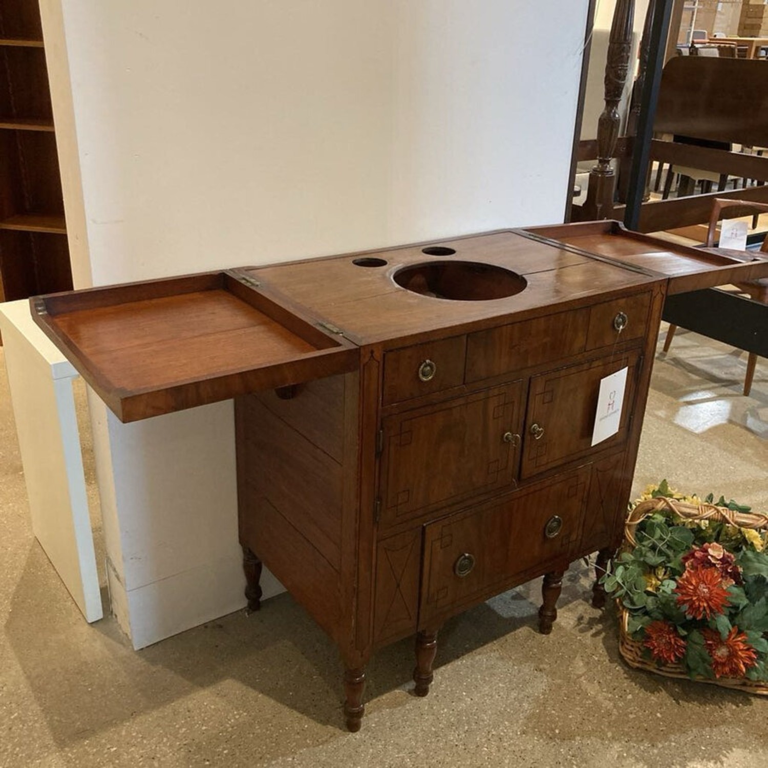 Georgian Style Flip-Top Server Furniture - image-9