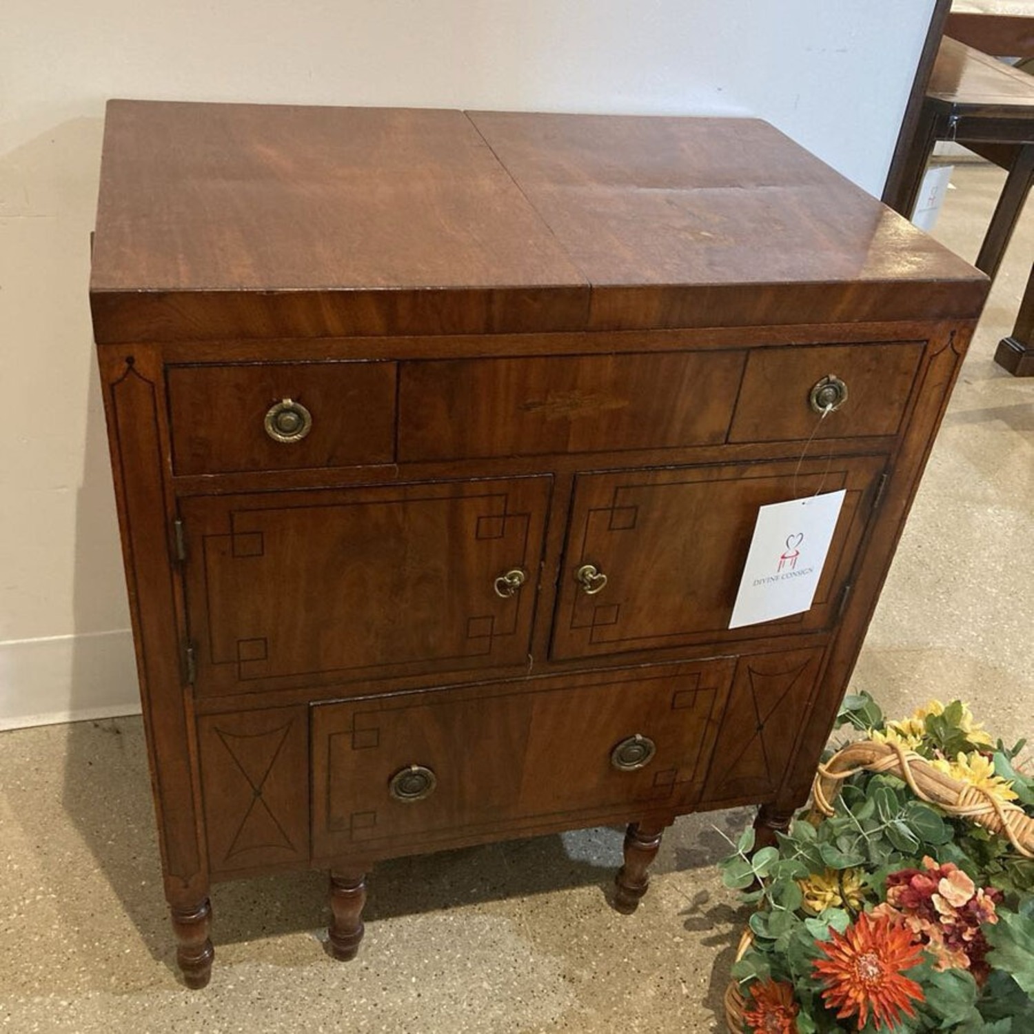 Georgian Style Flip-Top Server Furniture - image-15