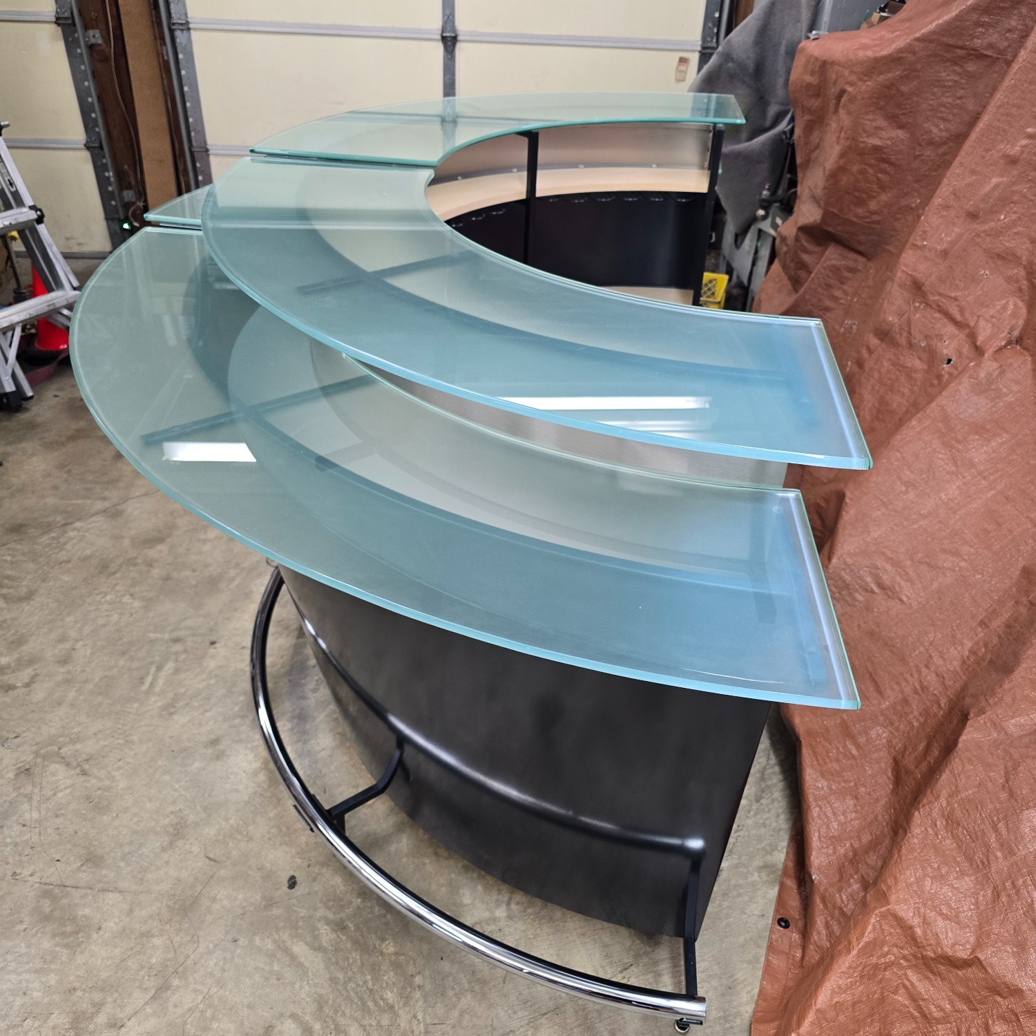 Elite Modern Martini Freestanding Bar - image-3