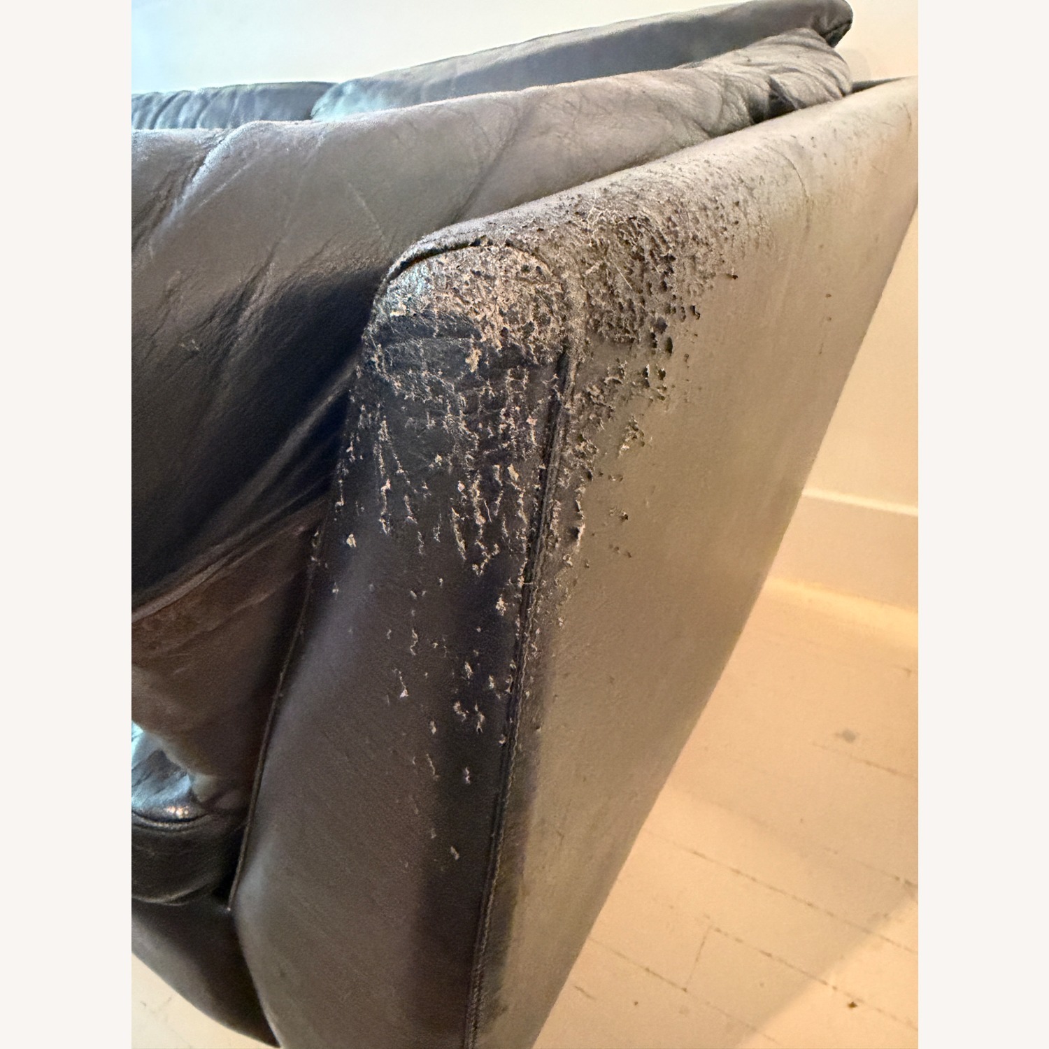 Vintage/Antique Black Leather 3+ Seater Sofa - image-3