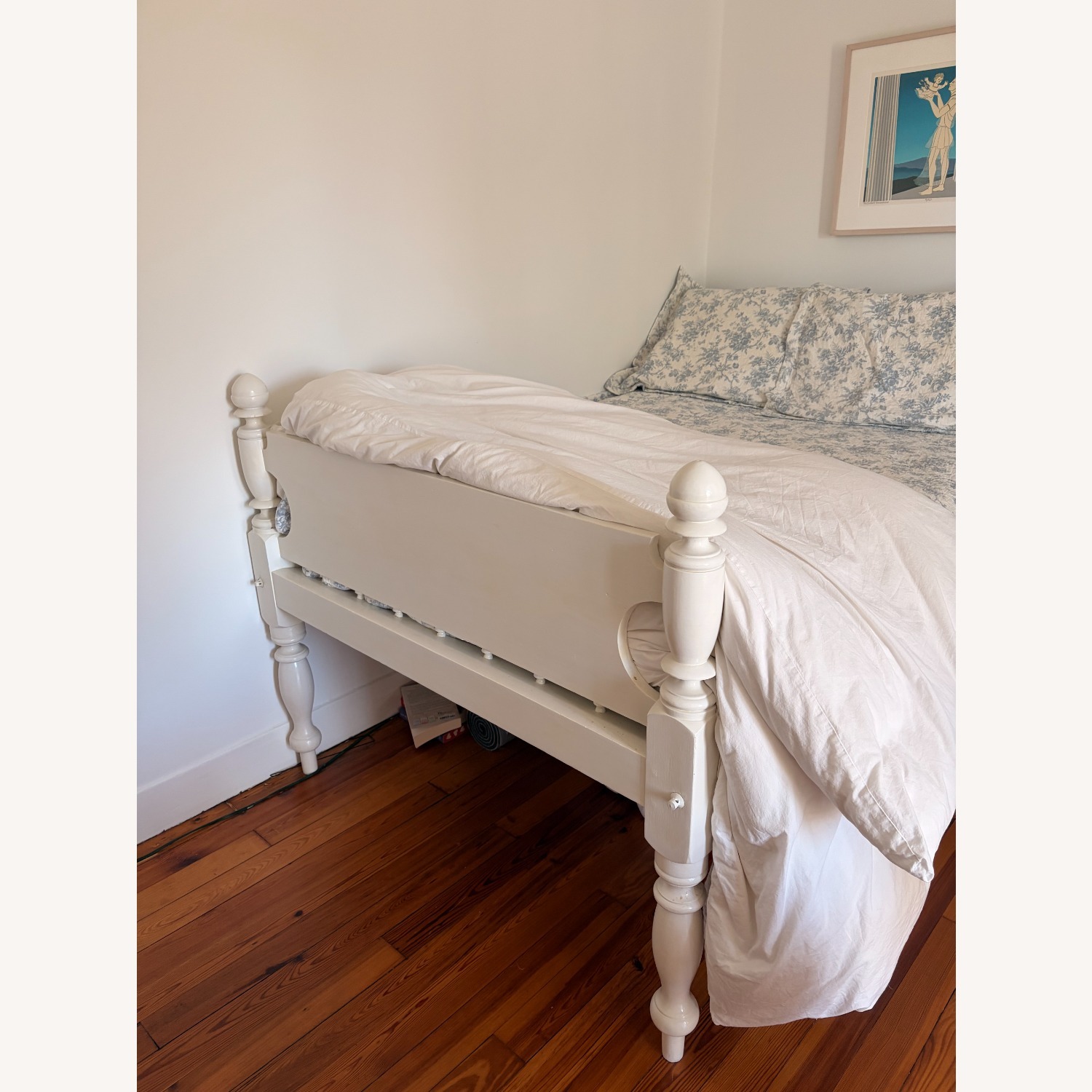 Antique 3/4 Size Bed - image-2
