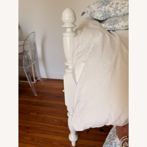Used Antique 3/4 Size Bed for sale on AptDeco