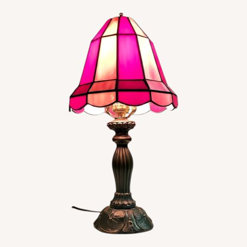 Used Vintage/Antique Tiffany Style Table Lam for sale on AptDeco
