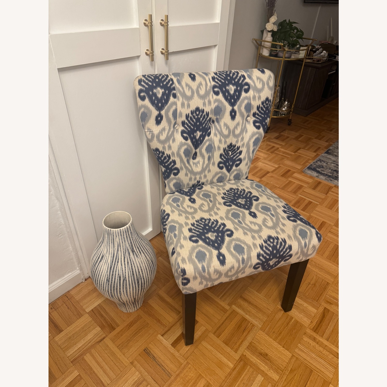 White/Grey/Navy Printed Chair - image-2