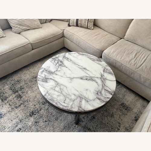 Used Rooms To Go Grasonville Coffee Table  for sale on AptDeco