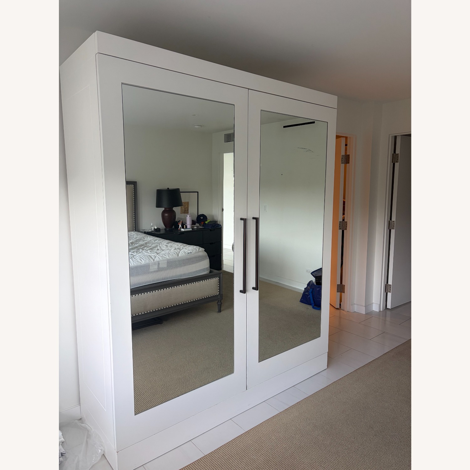 White Mirrored Wardrobe with 16 Pull-Out Drawers - image-3