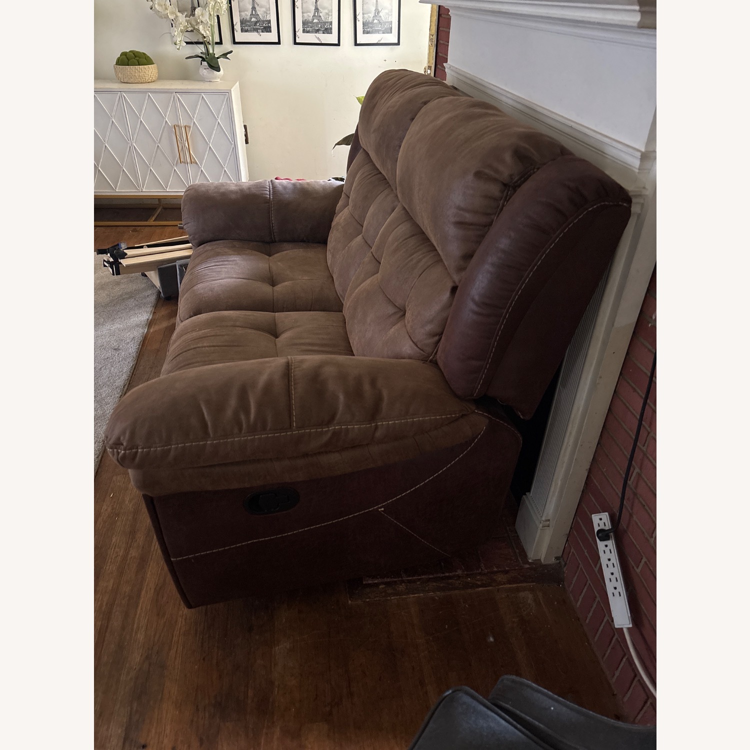 Bob's Discount Furniture 2 Seater Sofa - image-2