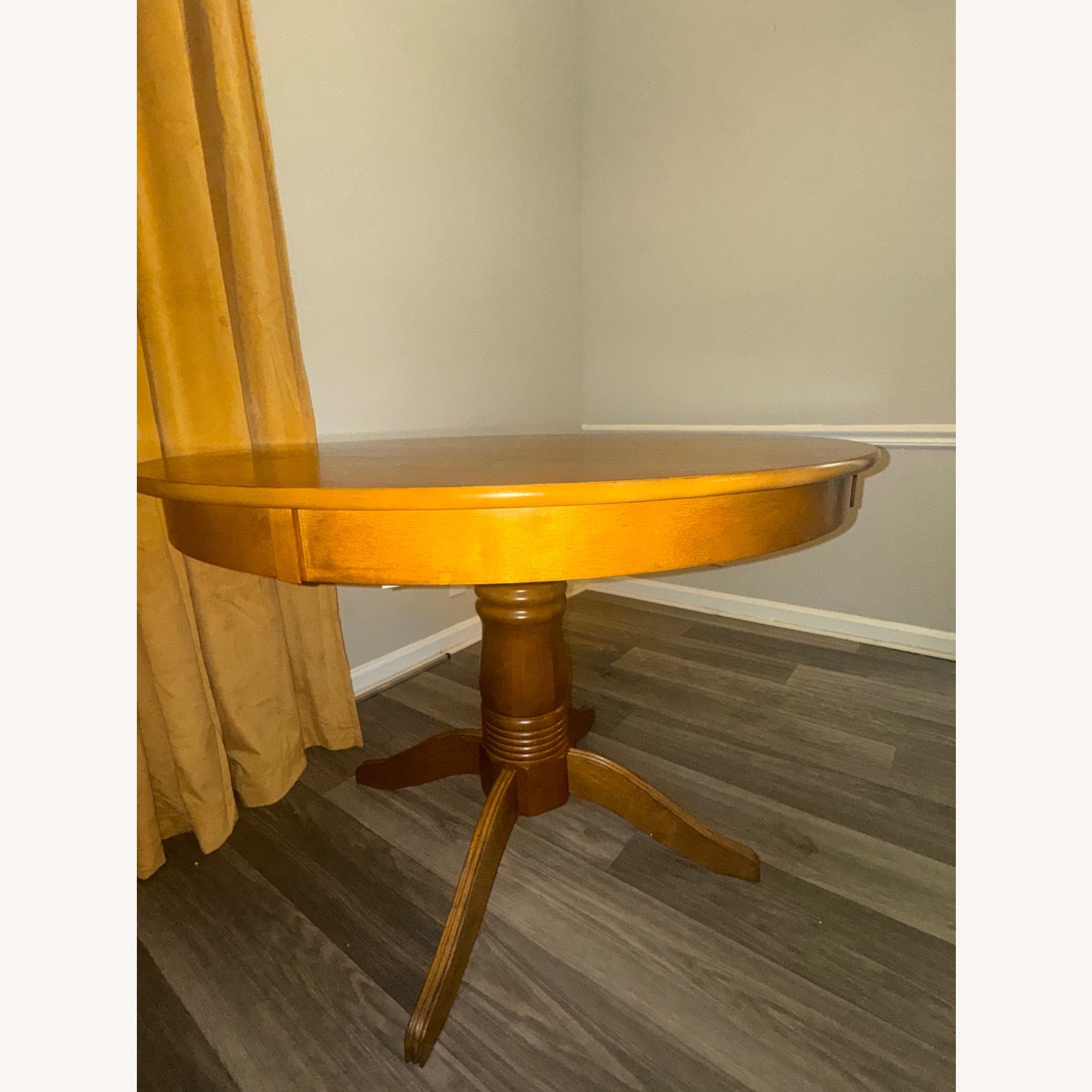 Round Solid Wood Oak Dining Table - image-7