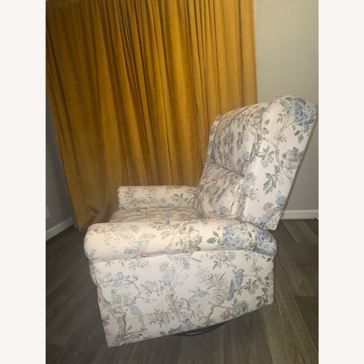 Floral & Bird Print Rock/Recliner - image-10
