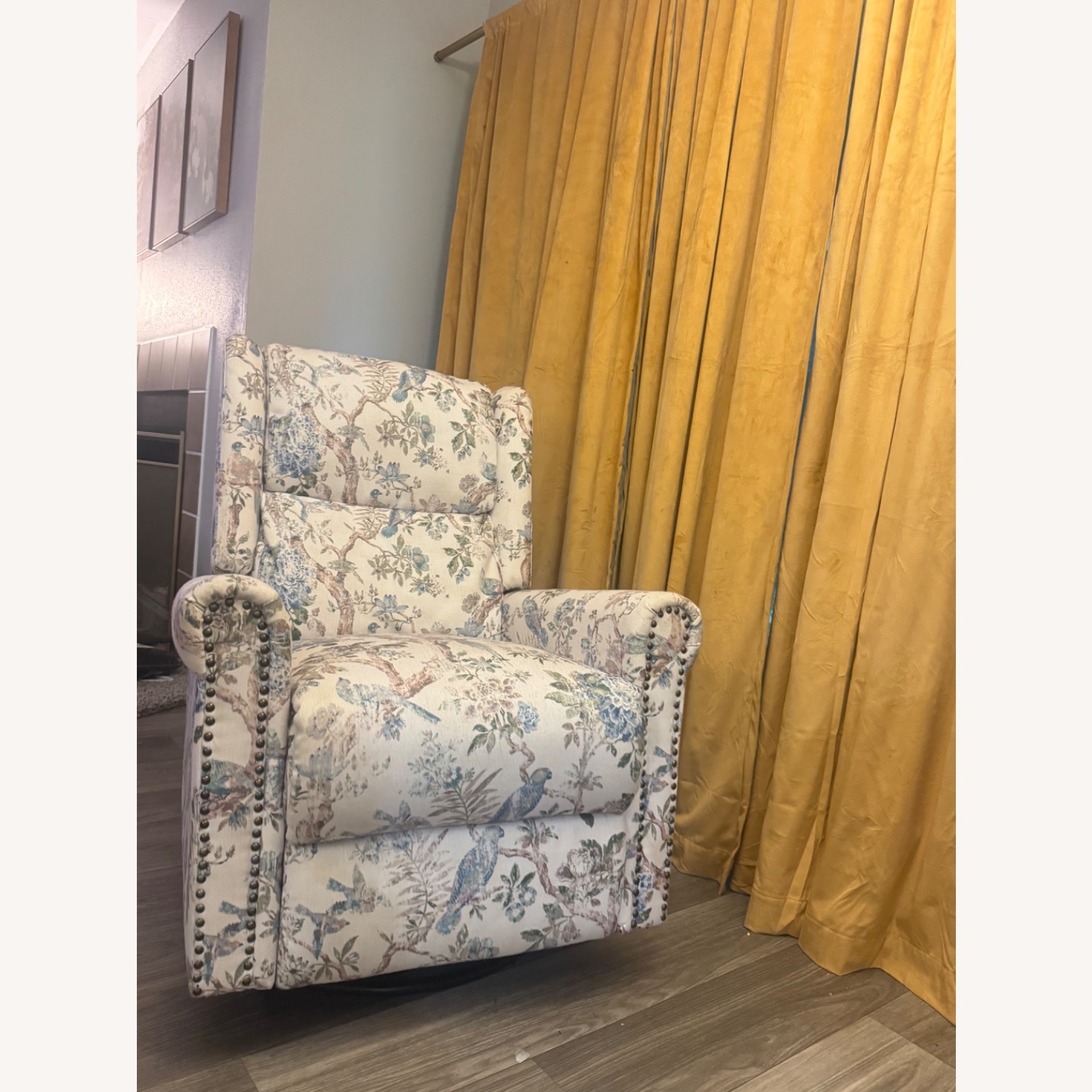 Floral & Bird Print Rock/Recliner - image-11