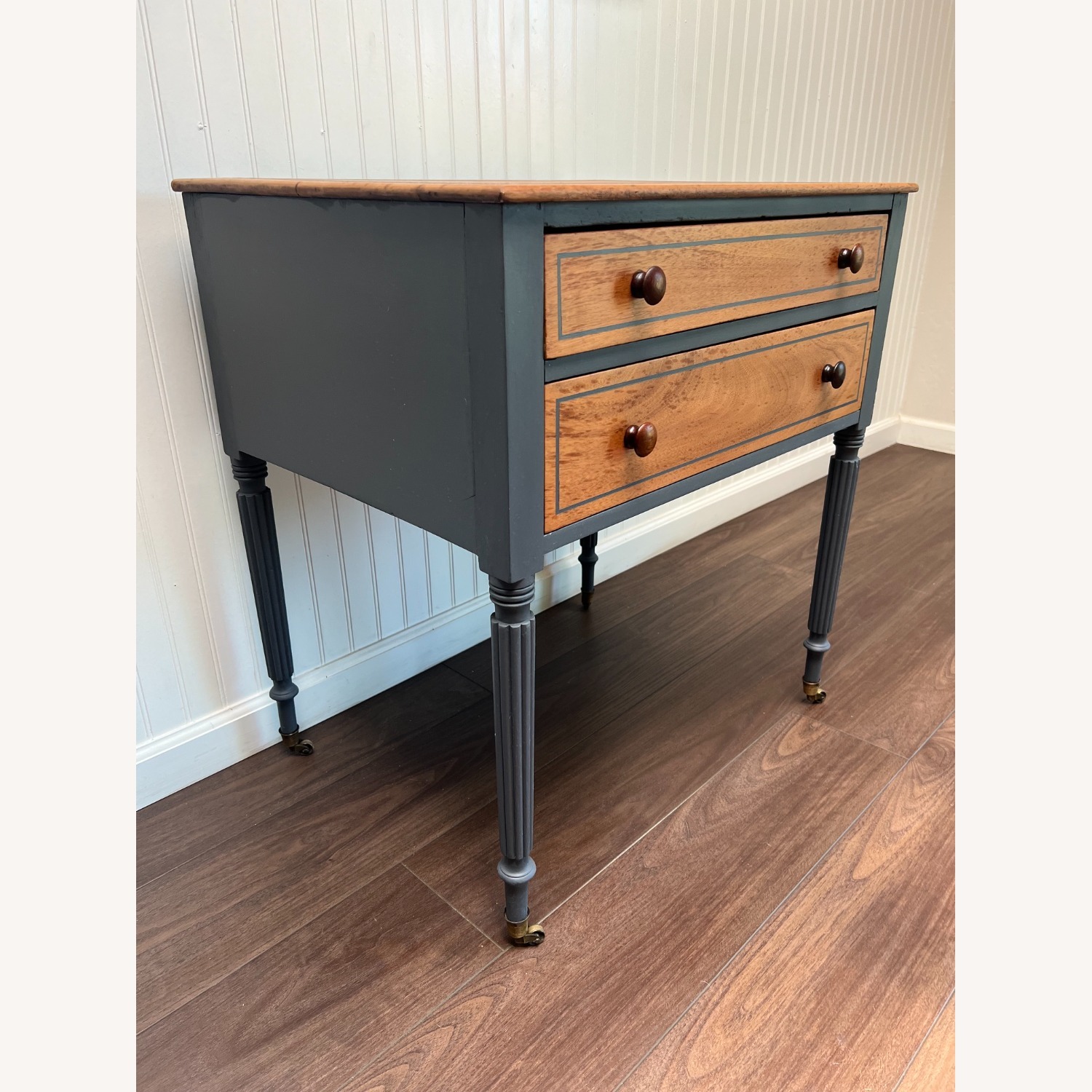 Federal Style Two-Tone Accent Table / Nightstand - image-3