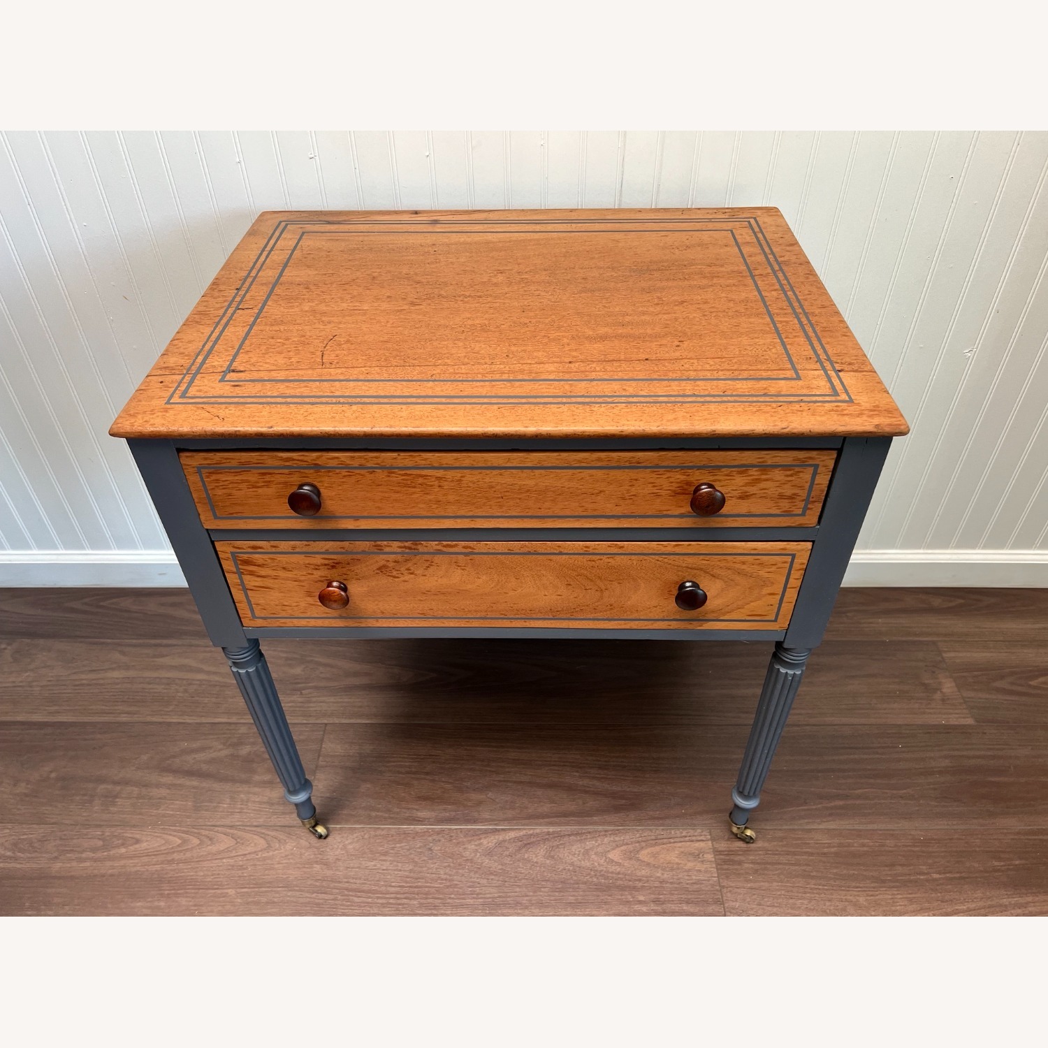 Federal Style Two-Tone Accent Table / Nightstand - image-2