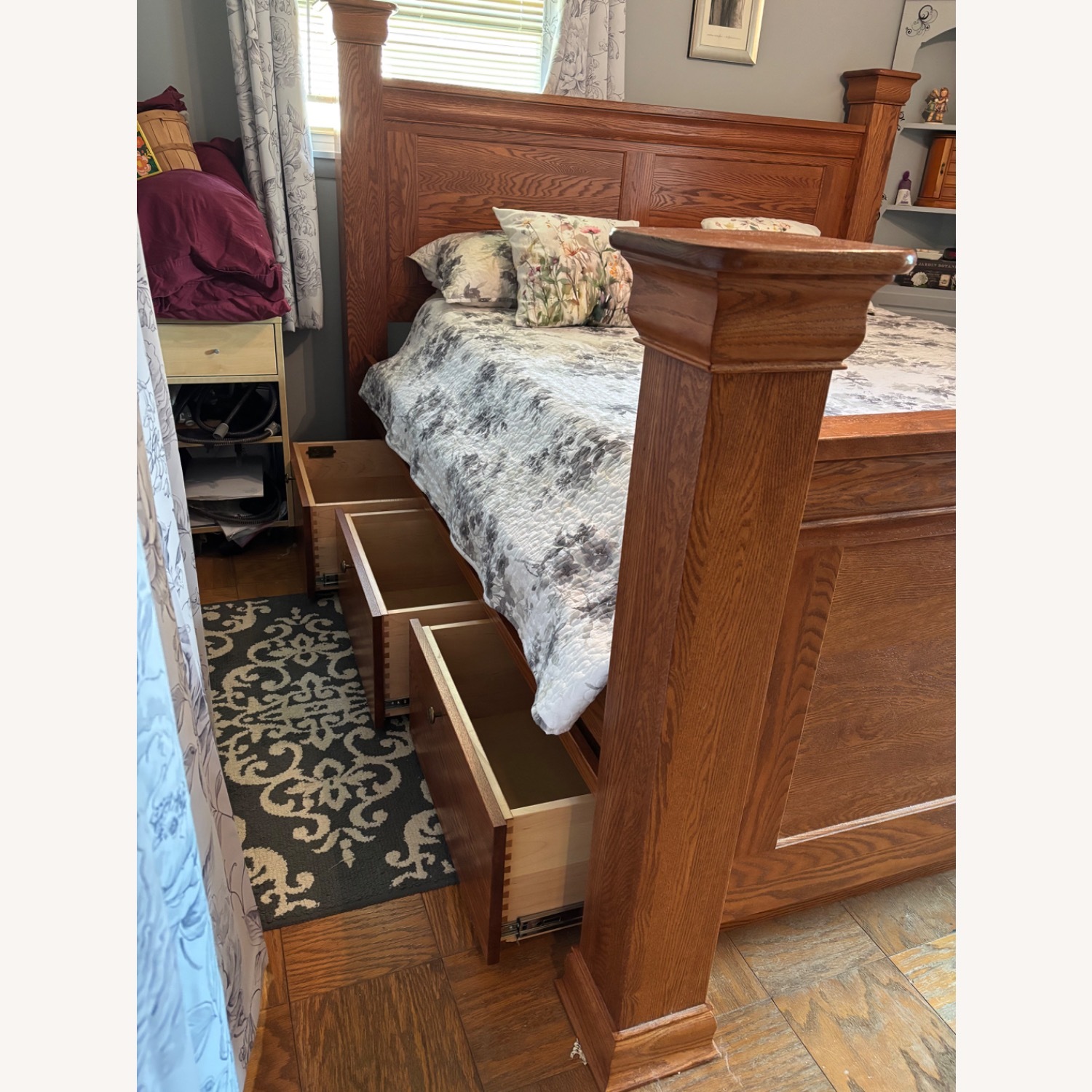 Solid Oak 4 Poster King Bed with 6 Drawer - image-3