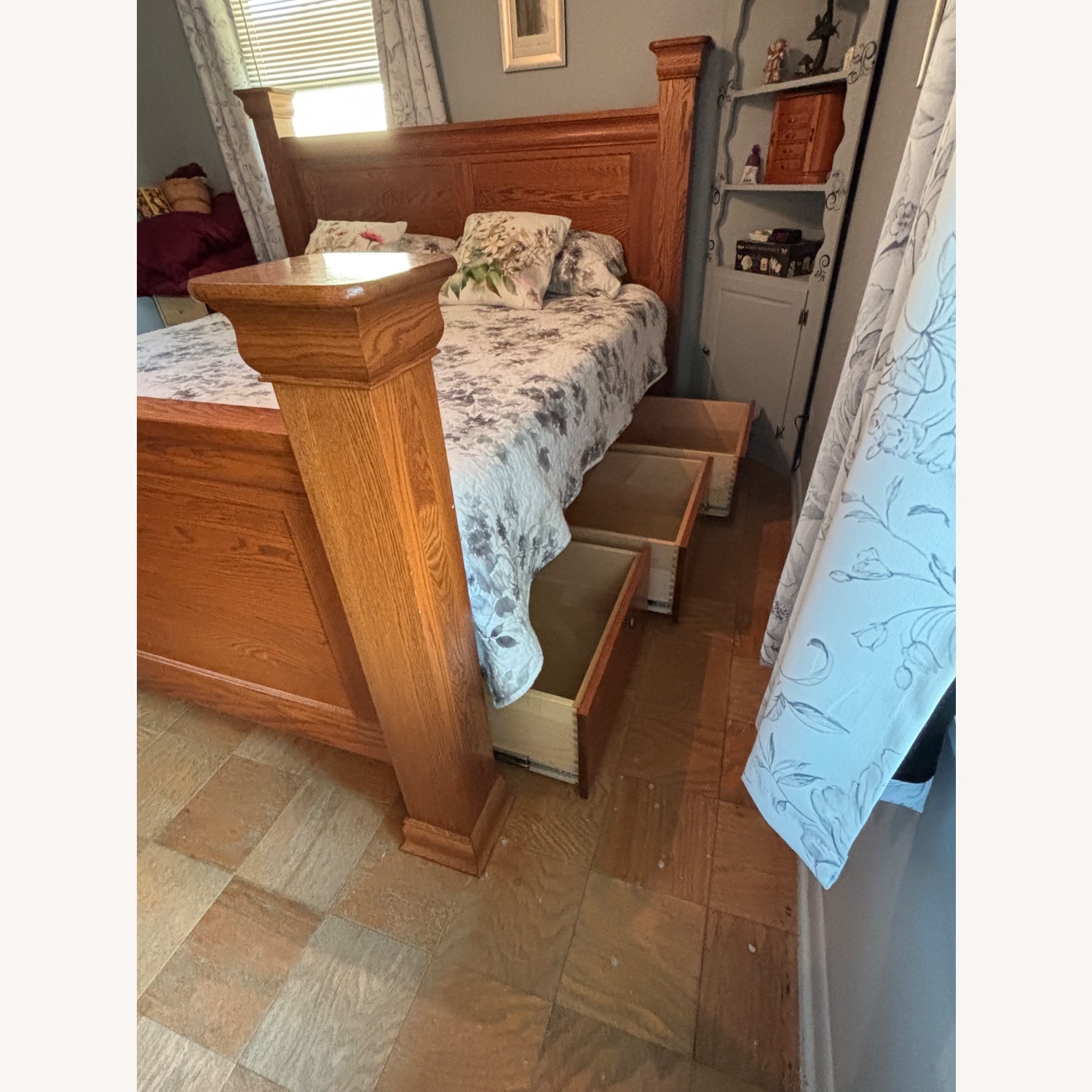 Solid Oak 4 Poster King Bed with 6 Drawer - image-2