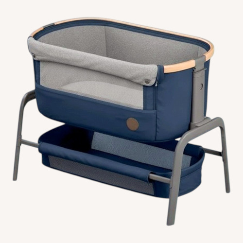 Used Maxi-Cosi Iora Bassinet for sale on AptDeco