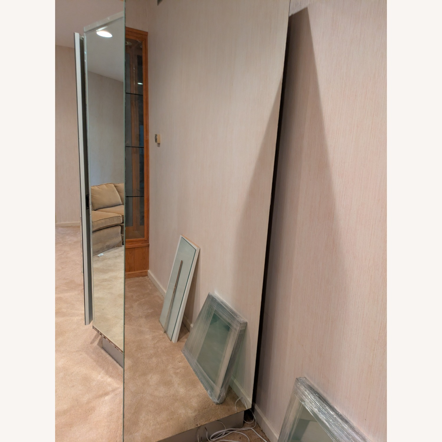 Mirrored Wall Unit - image-3