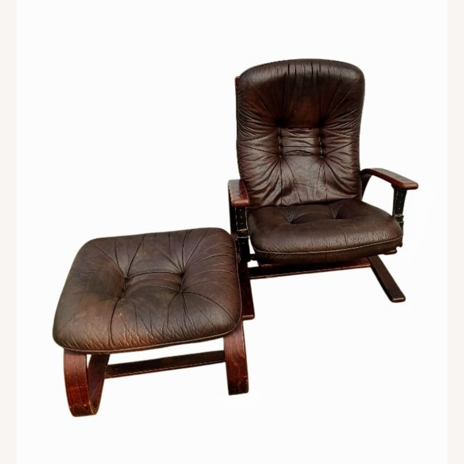 Vintage/Antique Finds Dark Brown Leather Recliner - image-3