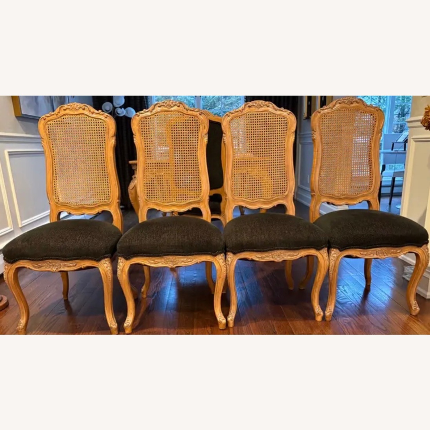 Dining Table & 6 Chairs - image-10