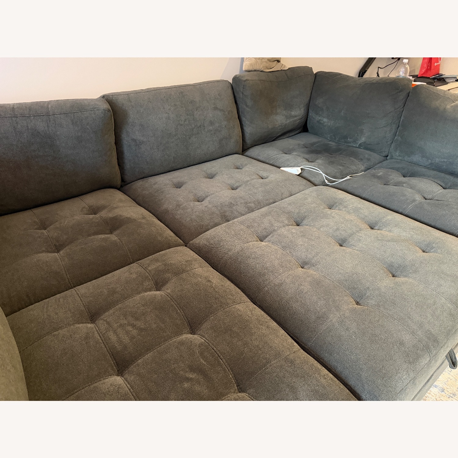 6 piece Modular Sectional + Ottoman - image-3