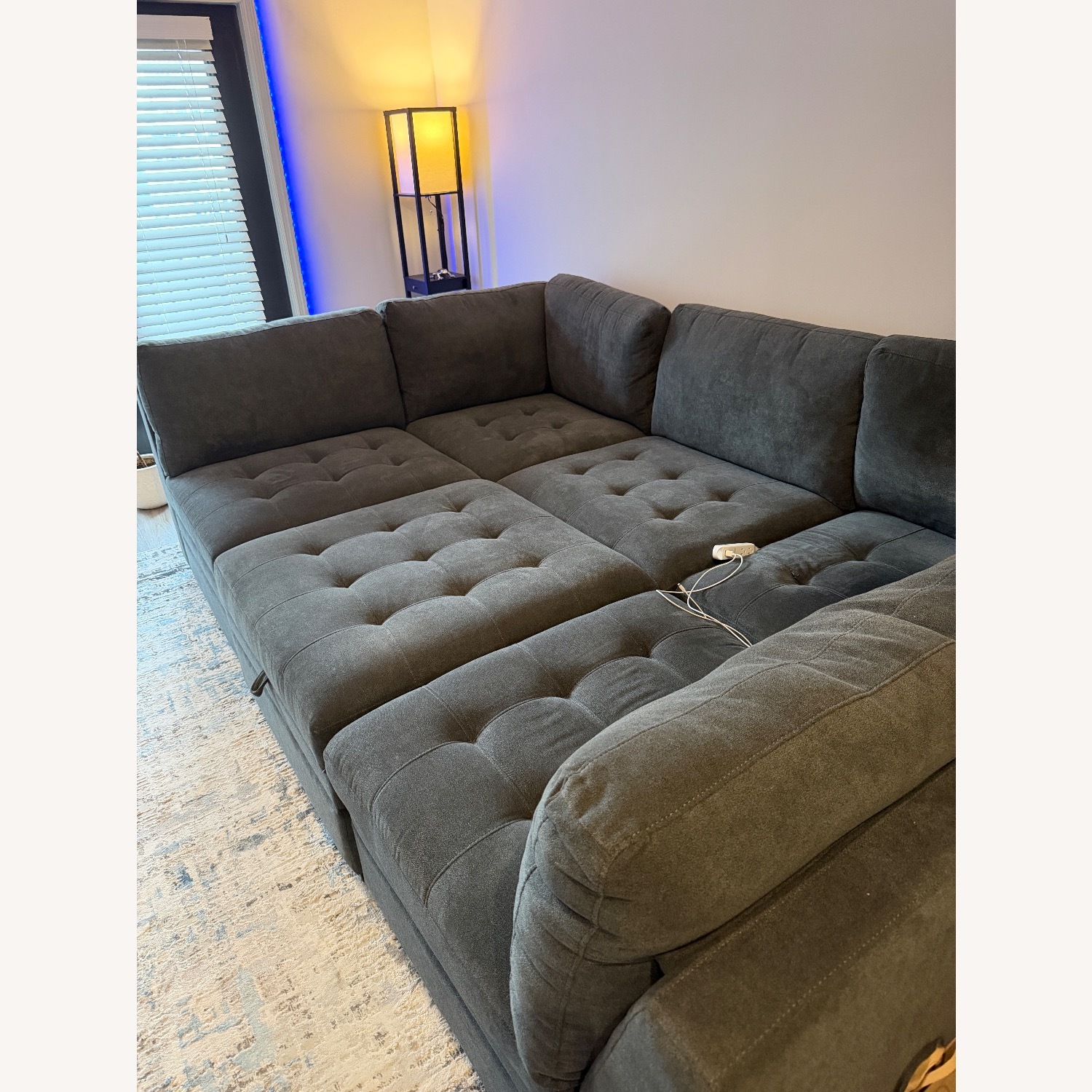 6 piece Modular Sectional + Ottoman - image-4