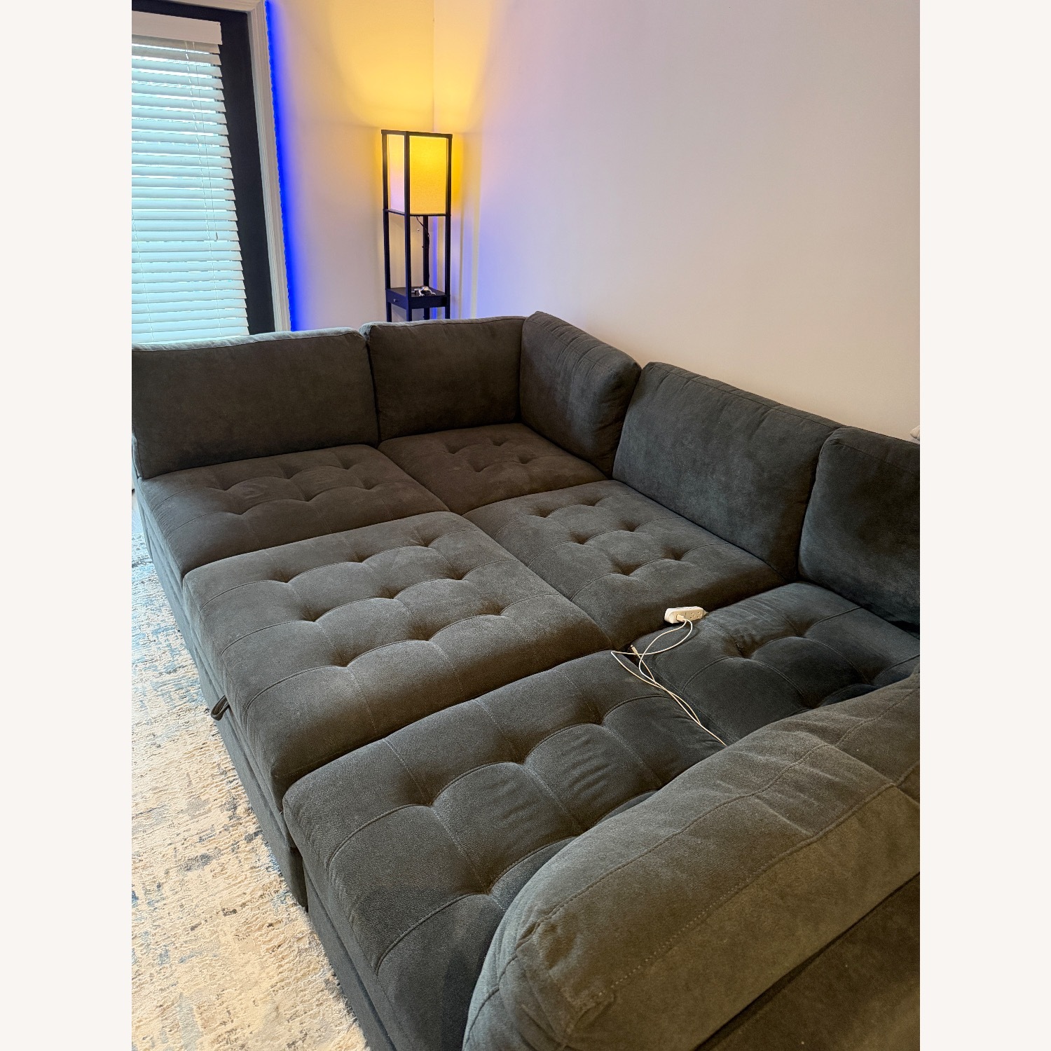 6 piece Modular Sectional + Ottoman - image-1