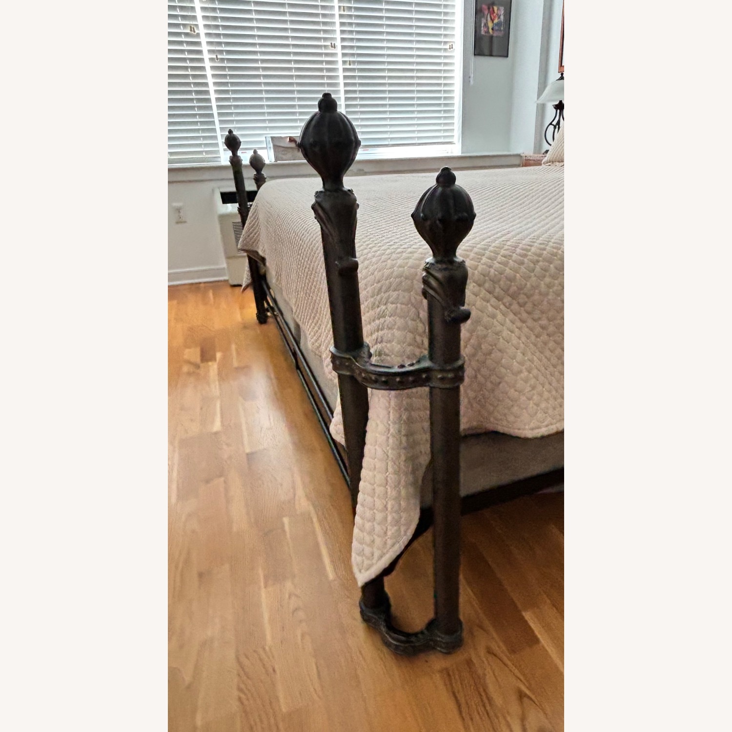 Wesley Allen Aberdeen King Size Iron Bed - image-4