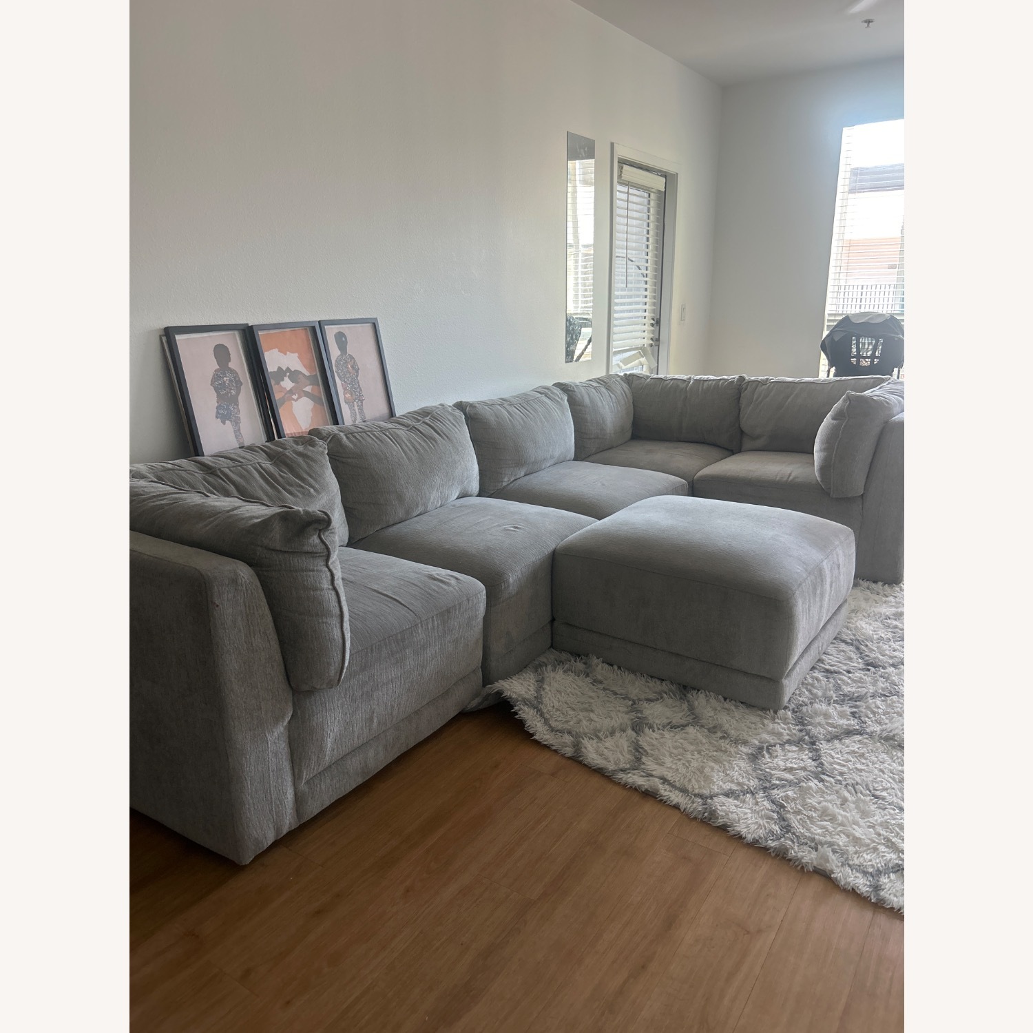 Sectional 6-piece Gray with Ottoman - image-2