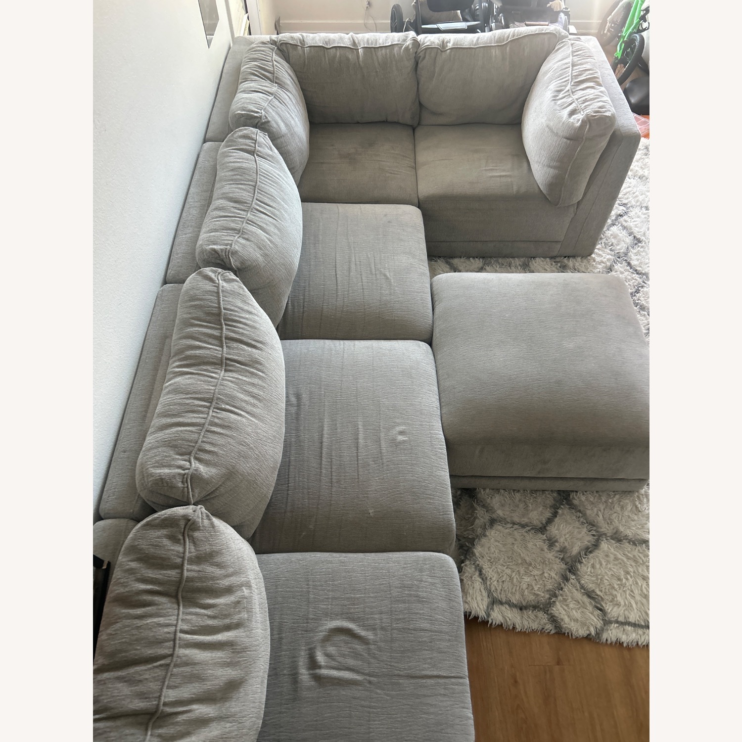 Sectional 6-piece Gray with Ottoman - image-5