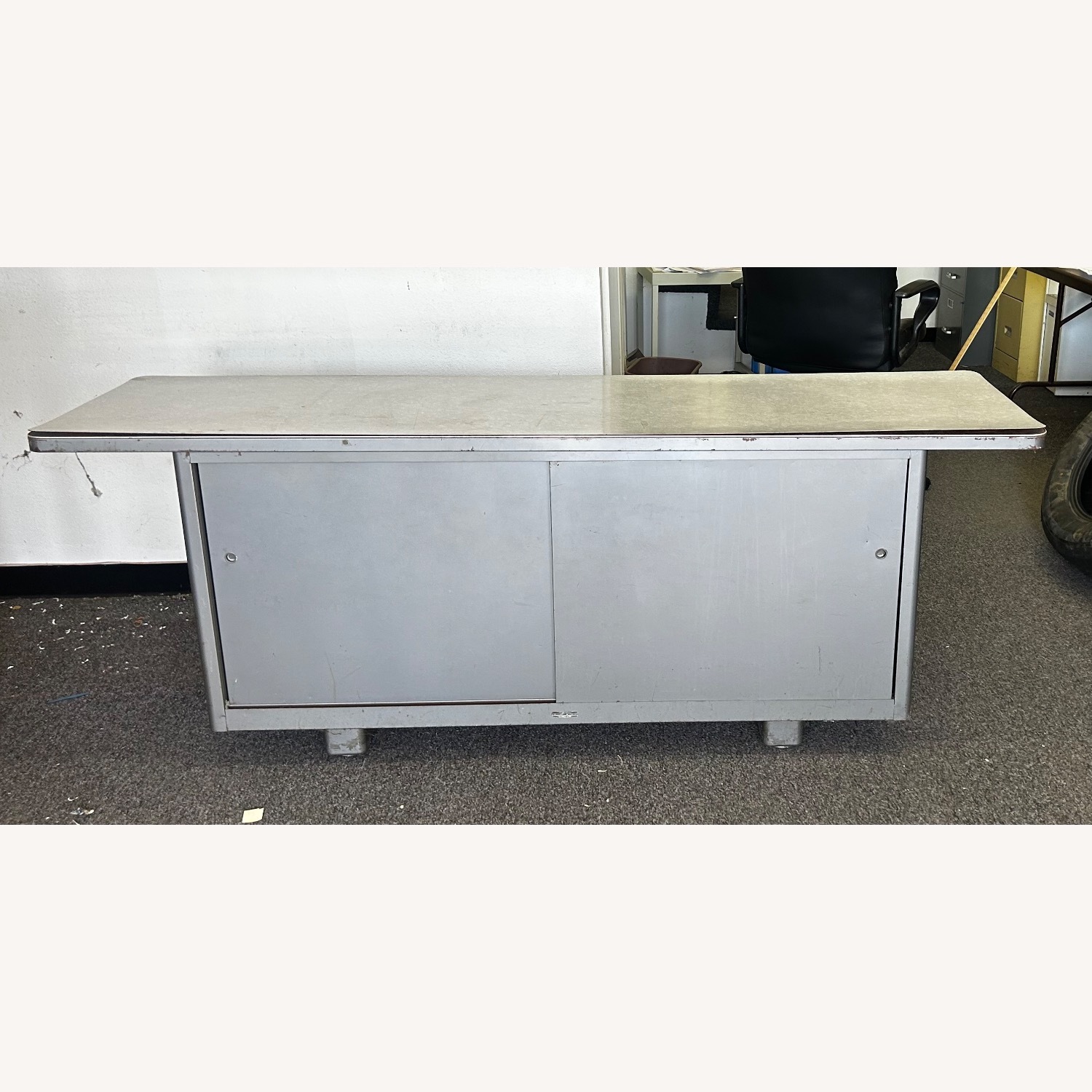 Mcdowell & Craig Credenza - image-10