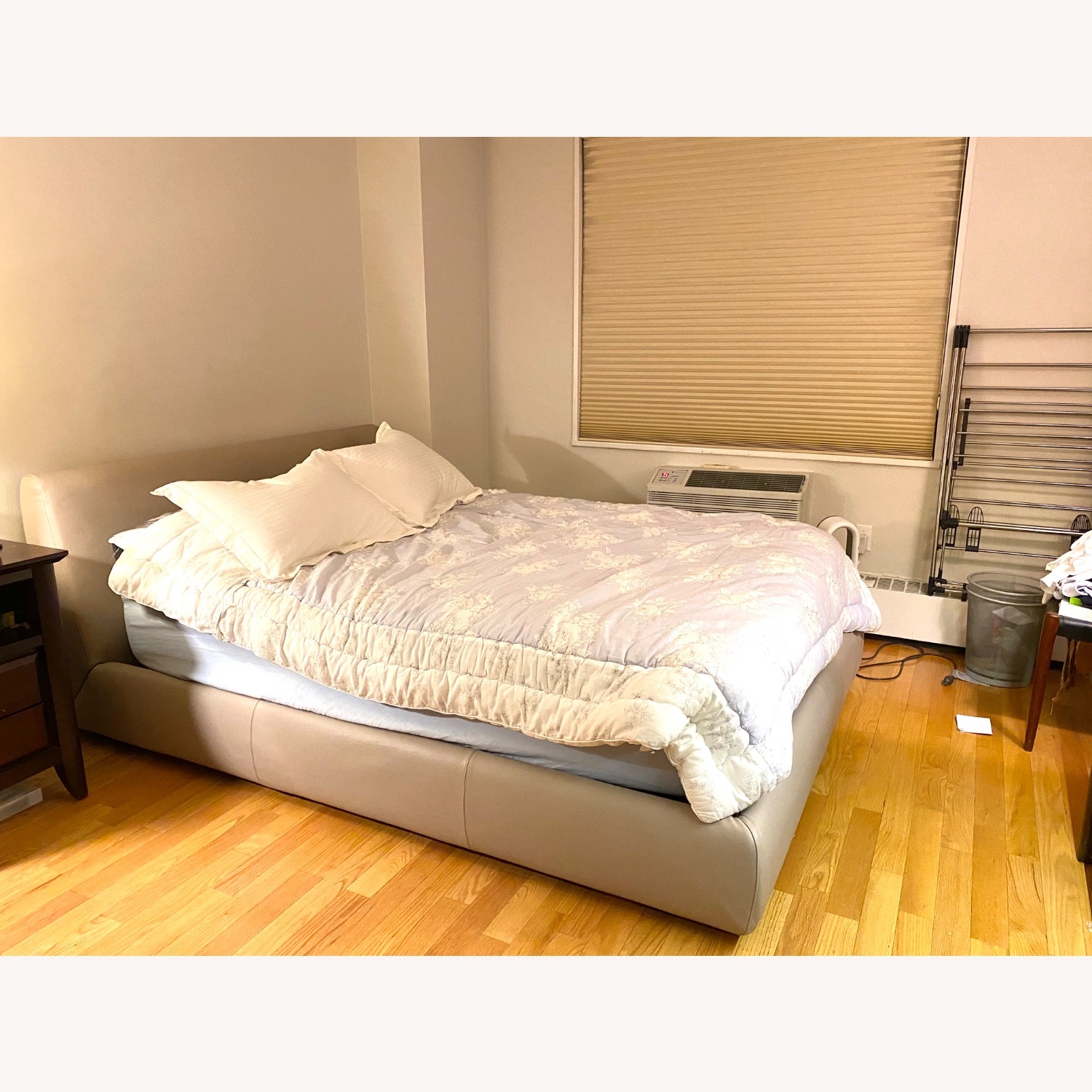 Design Within Reach Nest Bed  - image-3